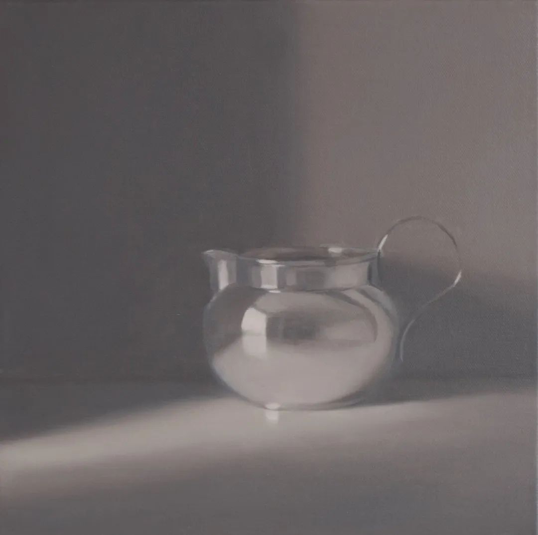 孤独感#柔和的光影和质感,她的静物画散发着一种孤独感!