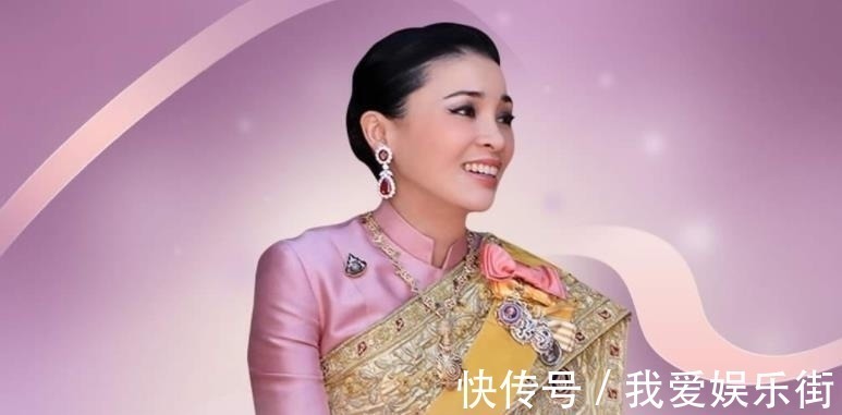 囧囧眉|苏提达漫画造型翻车,囧囧眉和法令纹明显,跟王室精修照判若两人