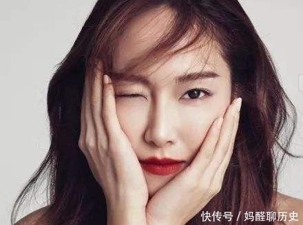 嘴唇|青春期女生想变“薄嘴唇”?改掉这3坏习惯,跟“香肠嘴”说拜拜