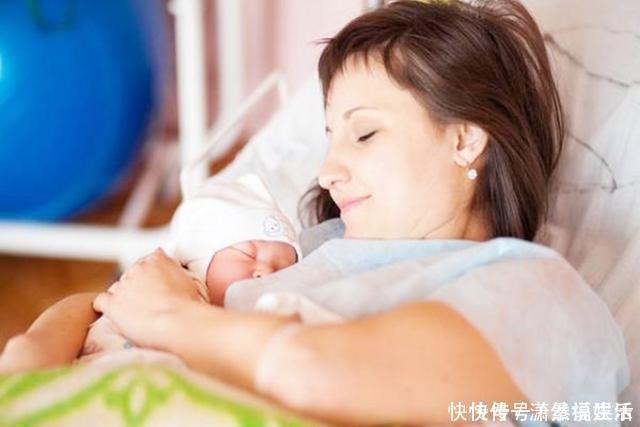 上火|正在哺乳期的女性,建议远离三类食物,会影响到孩子的吃奶过程