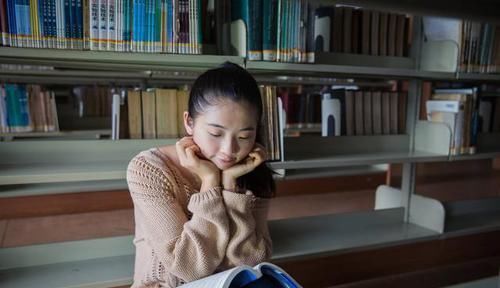 开心|孩子这两个行为看似“懂事”,长大多半和成功无缘,家长别瞎开心