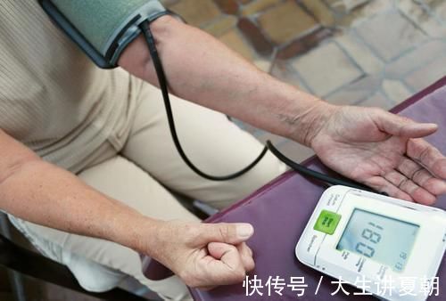 养生茶|吃完降压药,建议别碰这4种食物,不要不当回事