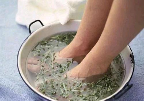 阴阳|阳不入阴容易致失眠,温馨提醒:平常做好3件事,一觉睡到大天明