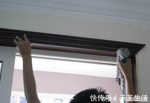 工人|一旦工人把木门安装成这样，立马让他重新安装，否则不要付工钱