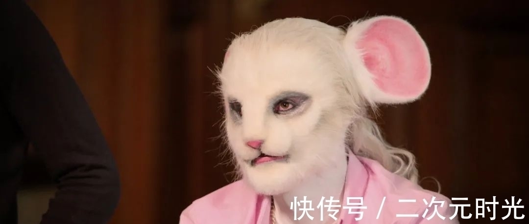 相亲节目|网飞新出狂野相亲节目,嘉宾全部打扮成性感野兽,不看脸只谈爱