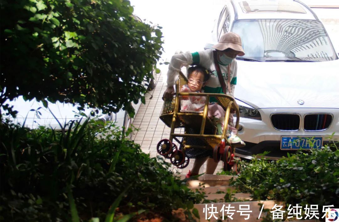 康复|残疾妈妈独子溺亡后,42岁借钱做试管婴儿,迎来女儿也迎来了悲剧