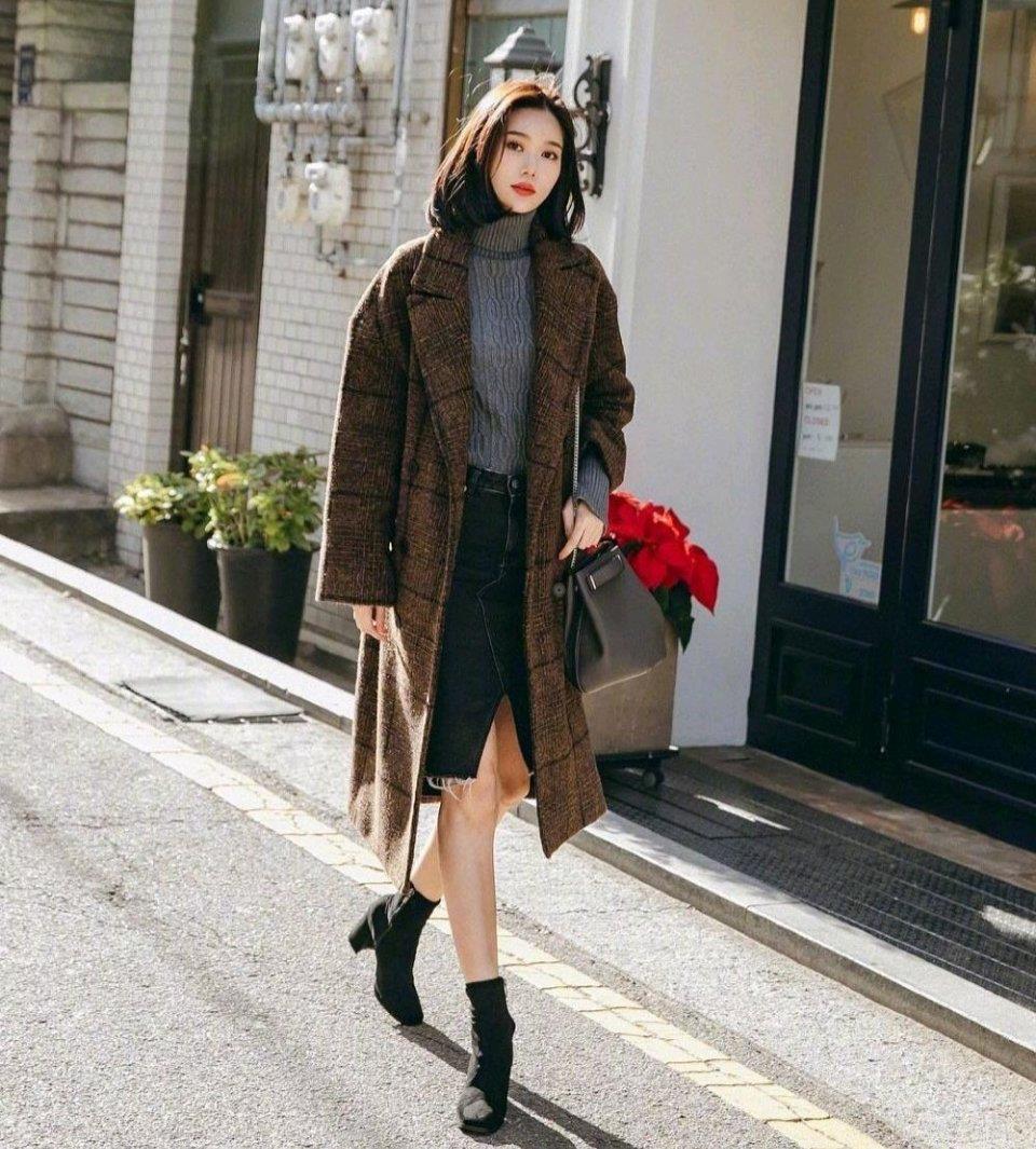 韩国欧尼秋冬街拍合集,搭配简单气质up,日常上班都能轻松应对