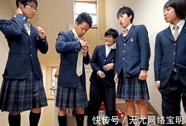 女扮男装|16岁中学生“男扮女装”火了,长相甜美颜值高,女生都自叹不如