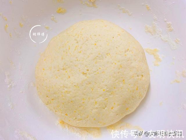 大南瓜|做南瓜饼时,只加糯米粉可不行!多加这2味,饼更香更甜更软更糯