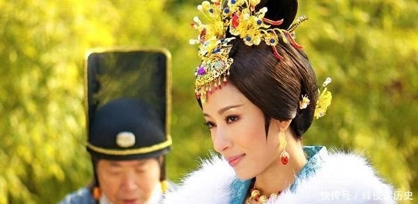 皇帝朱见深|明成化鸡缸杯,明宪宗万贞儿的畸恋见证,全球17只,大陆只有1只