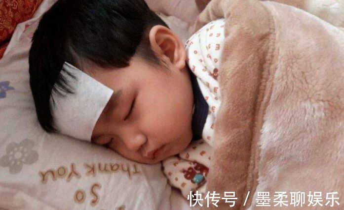 父母|吃一次相当于吃1个塑料袋,医生许多父母还纵容娃吃,无知!