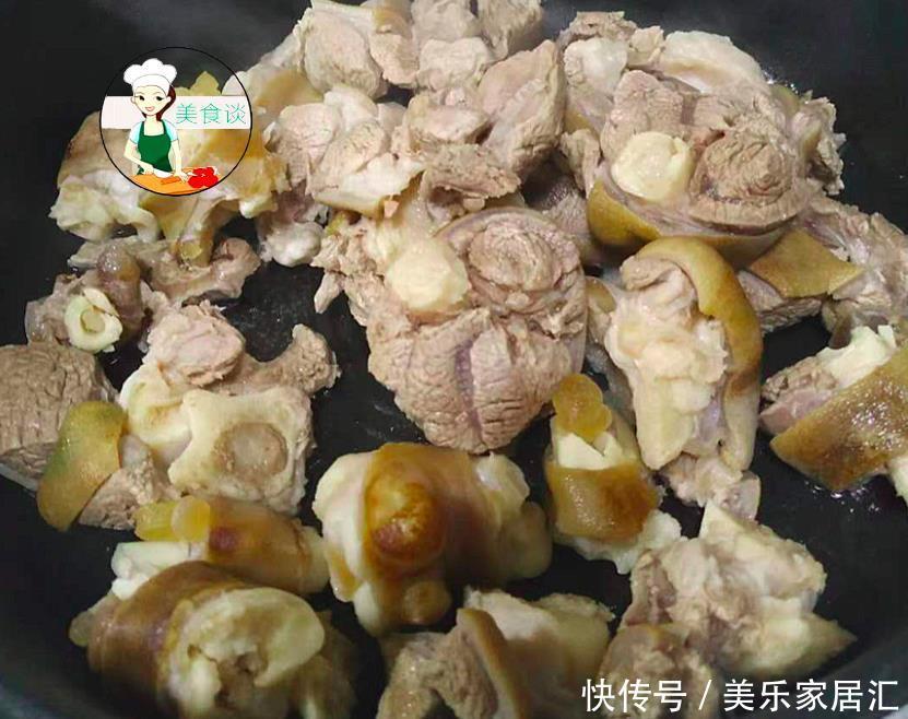  胡萝卜羊肉煲做法，多加两样食材，鲜香美味不膻，鲜香滋补又暖身