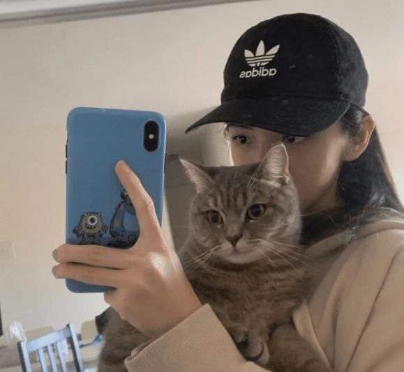 qq空间|男生眼中“超单纯”的女孩,都有这3特点,难怪桃花运会这么强