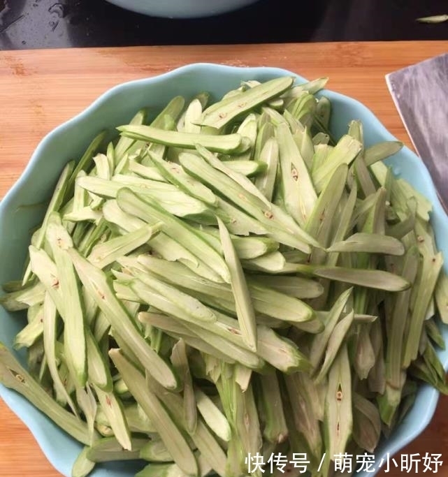 最补钙的食物是它,正当季,一盘等于10个鸡蛋,孩子长个头不长肉