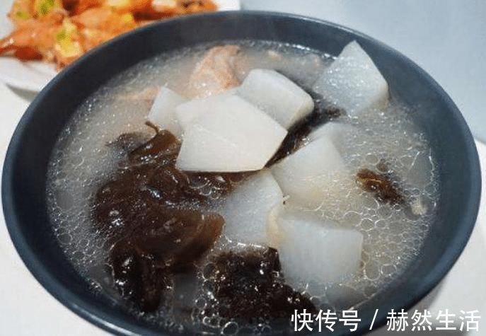 白萝卜和它是绝配,简单煮一煮,暖胃养胃,营养极高,现在吃正当时