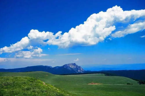 山西的高山“天池”，景色媲美杭州西湖，门票10元就在忻州