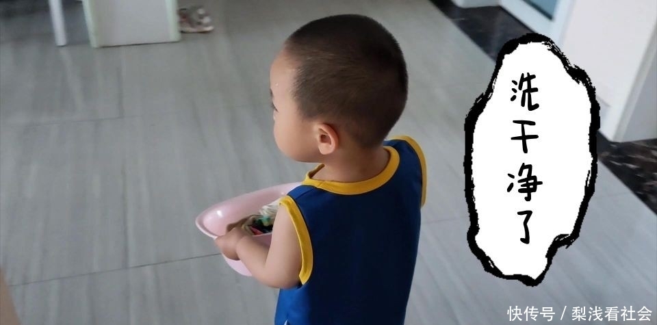 平底锅|2岁半的宝宝干家务