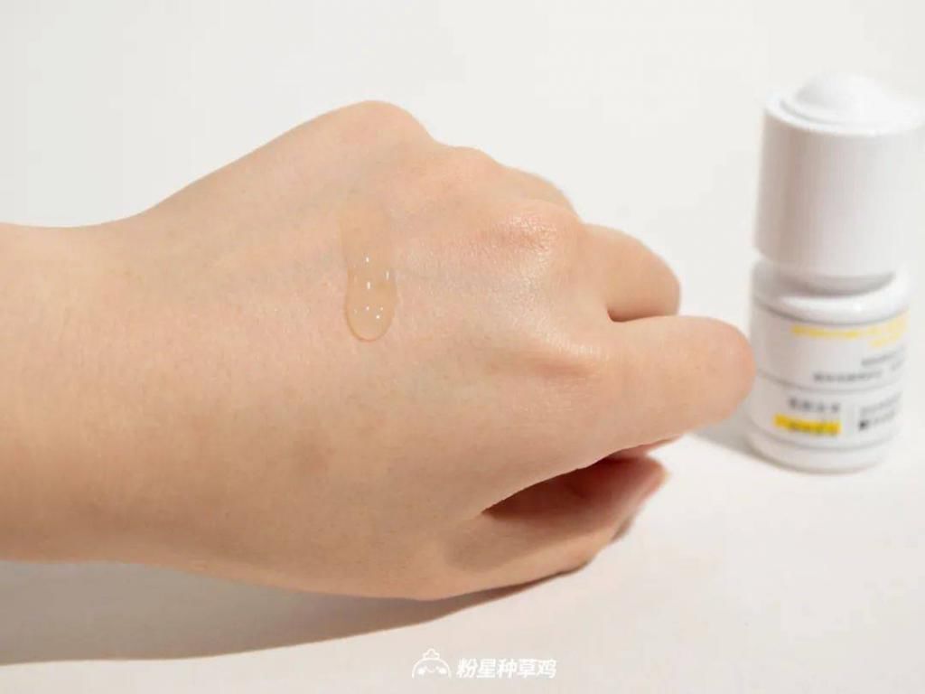 小姐妹|20来块的指甲油、7块的小零食,最近买到的都是些什么宝藏哇!