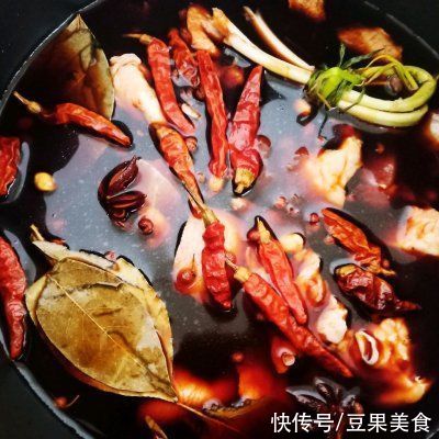 #福气年夜菜#不用炒糖色的黄豆焖猪蹄