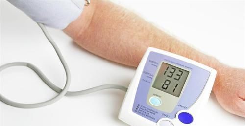 高血压|体内血压升高，身体常常有四个标志，占的越多，脑出血风险越大