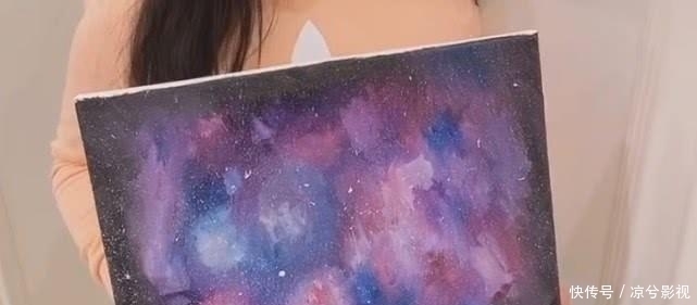 朋友们|王诗龄新绘画作品获称赞,把艺术玩到极致,3个细节获得专家认可