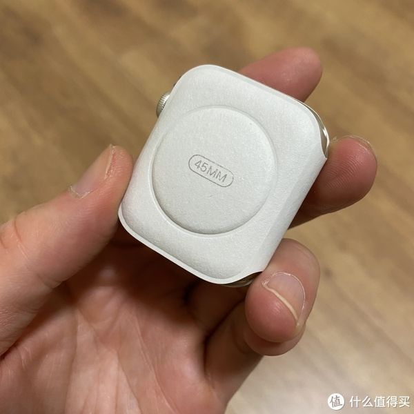 iphone|我的跑步装备 篇一百一十五：完全可以当跑表！Apple Watch S7 Nike 45mm蜂窝版（附与5代对比）