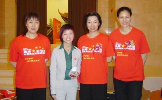 清華博士|還記得中國女排唯一的5冠王嗎？如今身價上億，女兒是清華博士