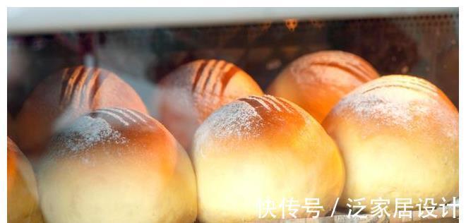 烤盘|红薯最好吃又简单的做法，打入2个鸡蛋，不用加水，出锅金黄诱人