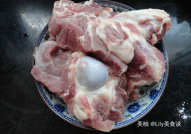  装盘备用|冬天不喝这碗汤可惜了，一大碗下肚暖胃又暖身，还补钙、增强体质