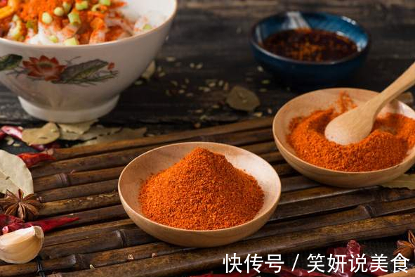 辣椒油要想好吃，最忌直接泼热油，少做了一步，难怪味道不够香