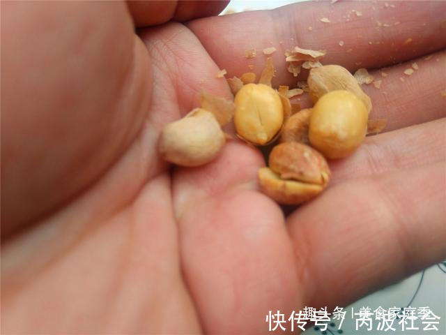 酒鬼|酒鬼爷爷吃了60年的花生米,不放一滴油,咸香焦脆,给牛肉都不换