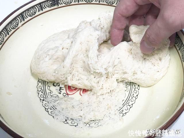 鸡蛋|电饭锅还可以做面包，只需一个鸡蛋也能做出香喷喷的感觉