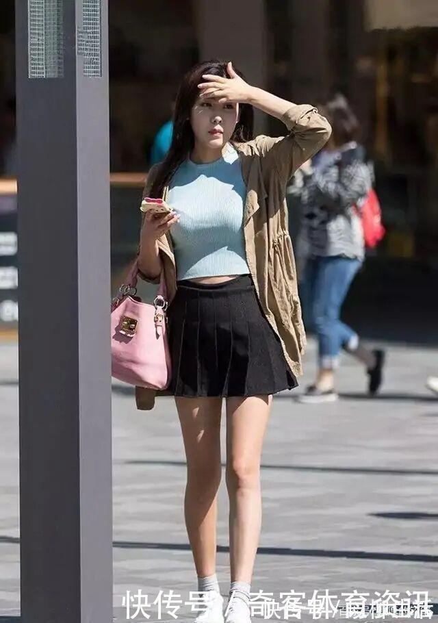 高跟鞋 连衣裙穿搭简约大气,把女生烘托得亭亭玉立,舒适又快乐