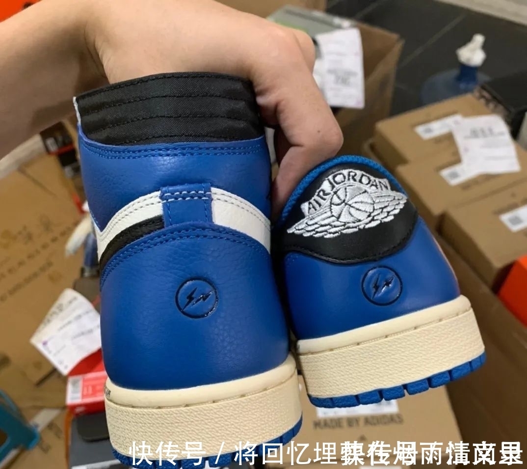 正品 藤原浩倒钩闪电aj1最强横向对比测评 中底拉邦皮料剪裁差的是正?