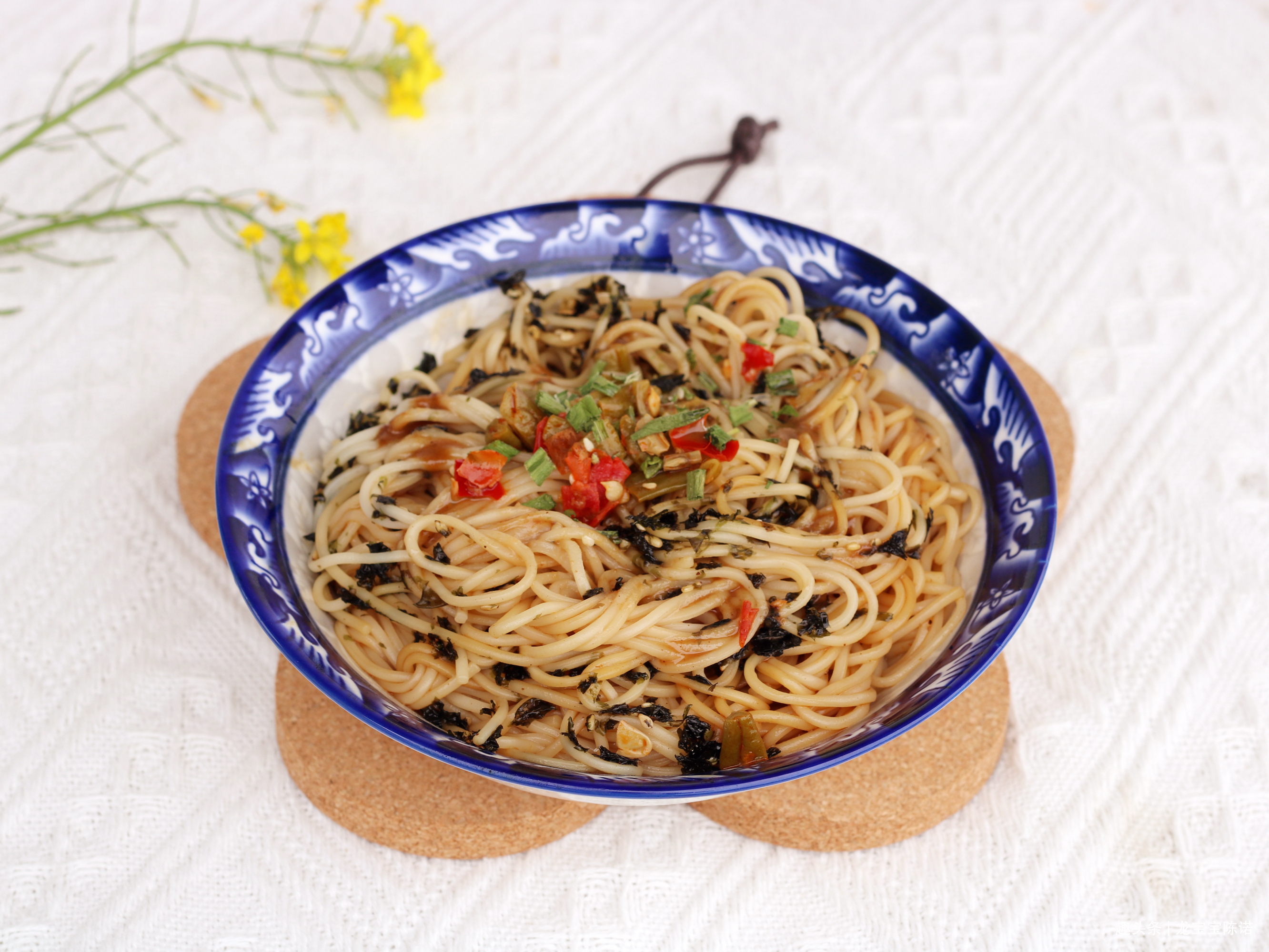 高中生的早餐,20分钟上桌,肉蛋面食都有,网友比我午餐还丰盛