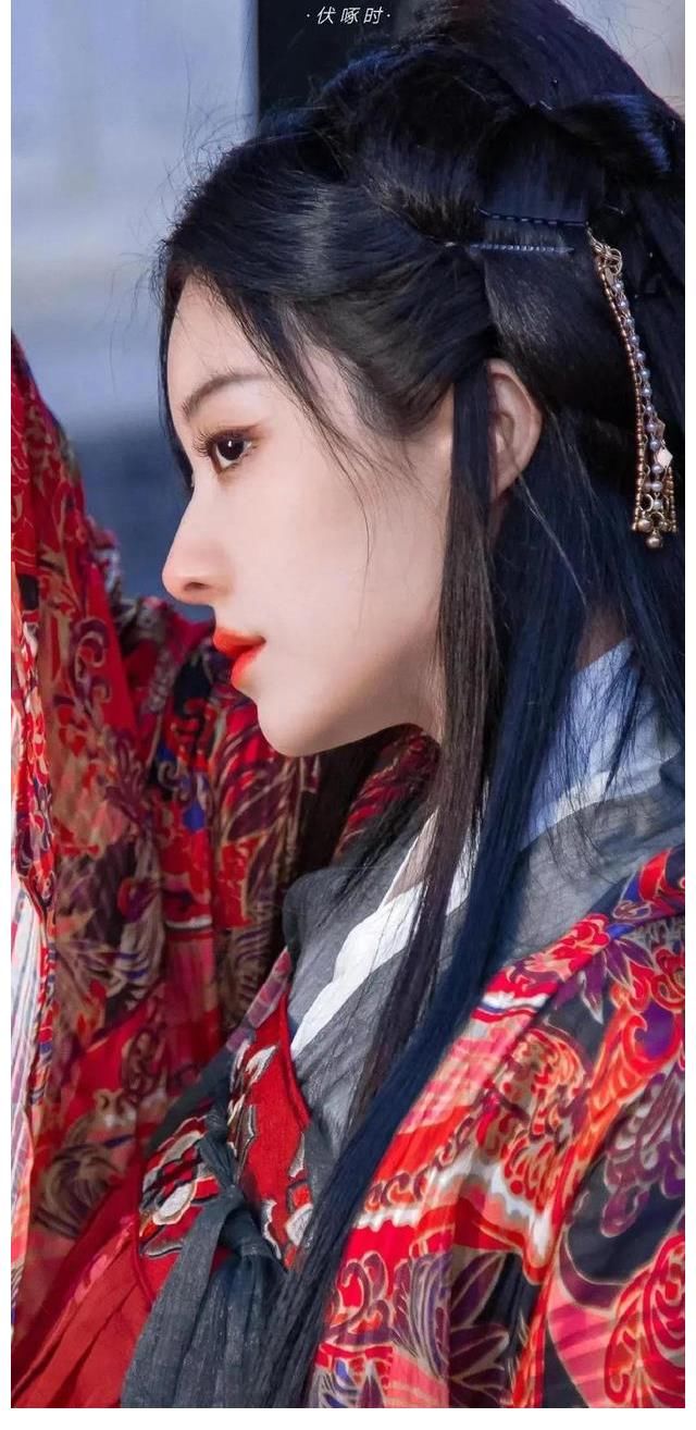 喻言 性感 古装 壁纸