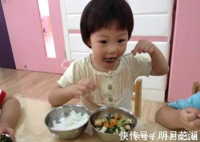 特征|宝宝是来“报恩”还是“报仇”的,这4个特征很明显,网友:真准