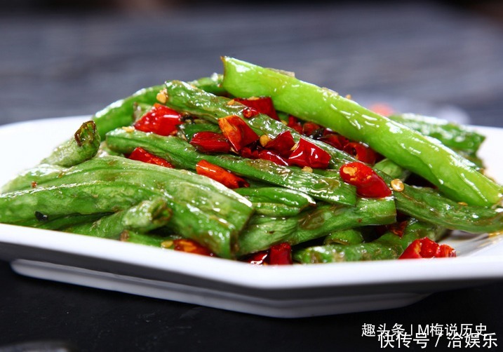 百吃不腻的一道家常下饭菜,荤素搭配营养美味,主要是好吃又实惠