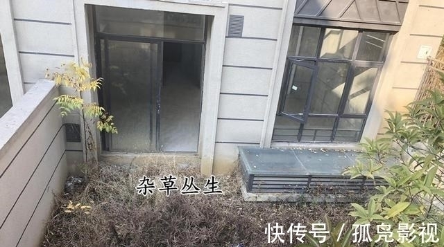 汀步|把70㎡庭院往下挖一层,与地下室连在一起,高低错落能当3个院子用