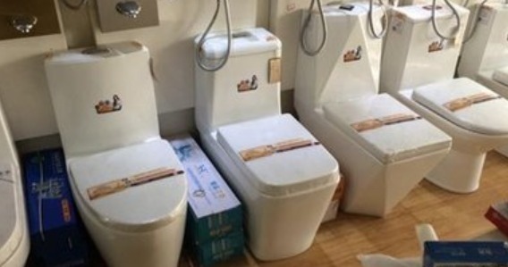 釉面|选马桶时,别再听销售员的瞎忽悠,认准这四点,才能买到好马桶!