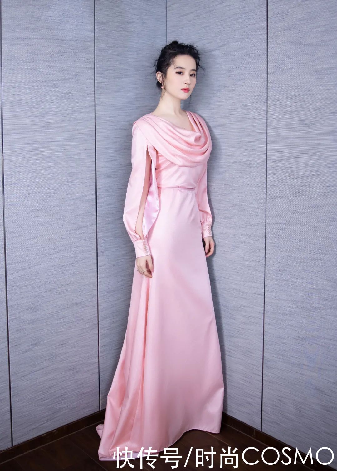 当，我拥有了25支超显白的口红以后……