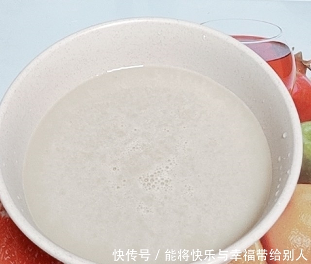 火龙果汁皮冻,口感筋道Q弹、颜色赏心悦目