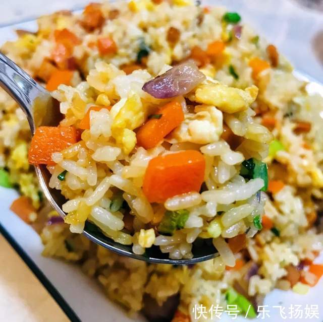 史上最好吃的美味蛋炒饭，粒粒分明，营养又美味，连吃三碗都不够