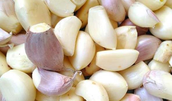 牛鞭|大蒜和“它”一起泡,号称天然的“补肾王”,比牛鞭还管用
