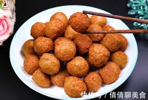 谨记|炸猪肉丸子时,谨记“2不放、加3样”丸子外焦里嫩,放凉也不硬