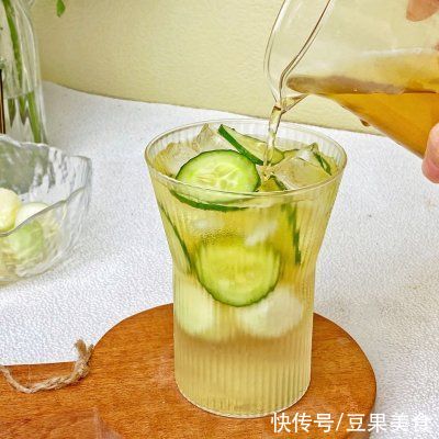 流光舞|#一周减脂不重样#蜜瓜青瓜气泡茶?我的低卡快乐水