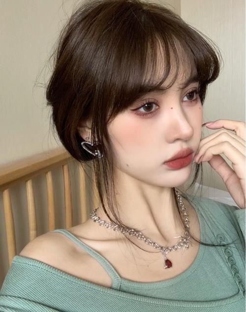 不同风格的眼妆画法你知道吗？纯欲风氛围感十足，第四款最“绝”