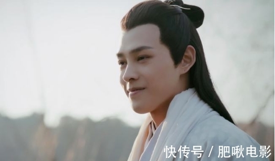 对联$明代的一副对联,下联一字不差照抄上联,流传至今已成了经典名对