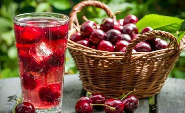 排毒|人到中年常吃3种食物，养肝补血，排毒清肠，提高身体抵抗力！