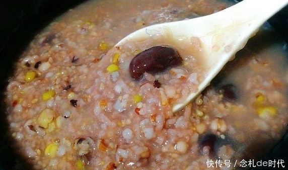 煮肉出的浮沫,是脏东西还是精华?要不要撇去?大多数人都错了